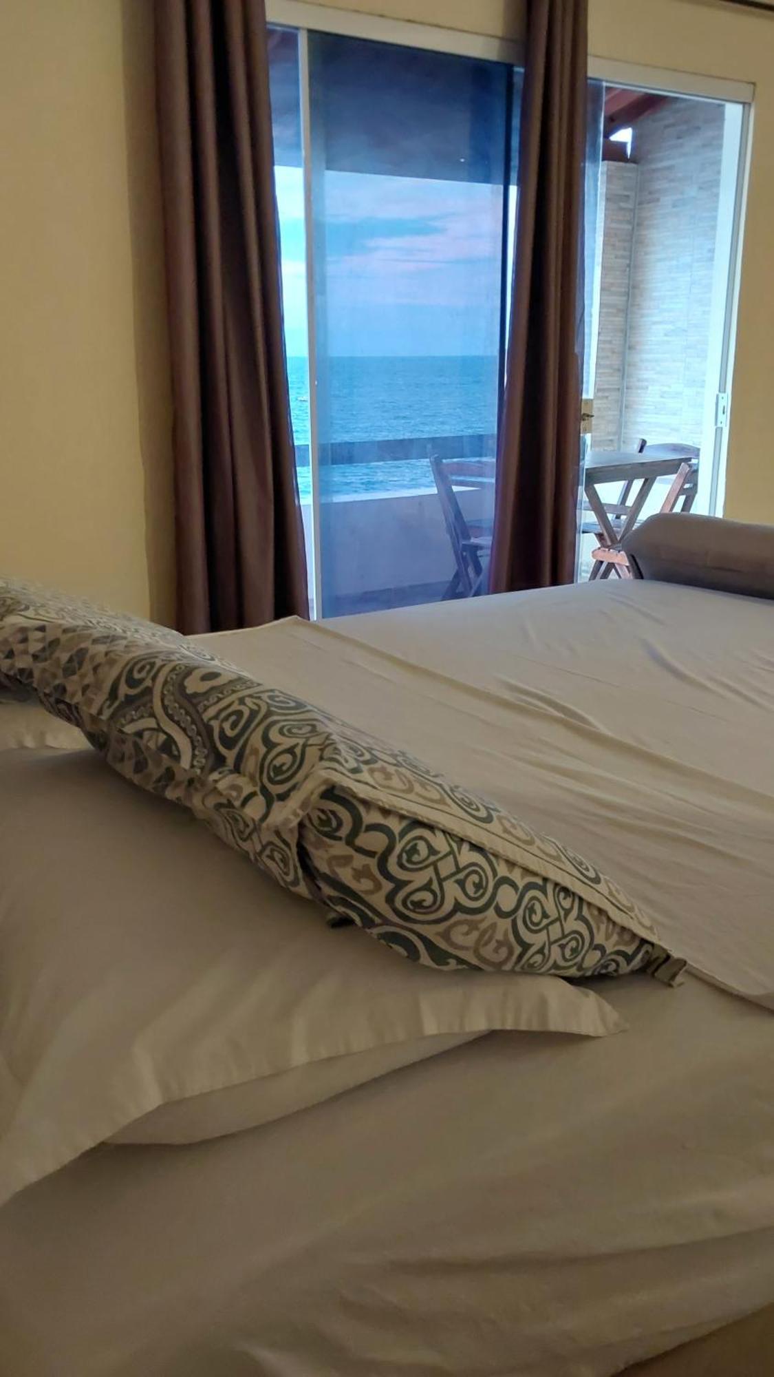 Chales Canto Do Mar Redonda Ngoại thất bức ảnh